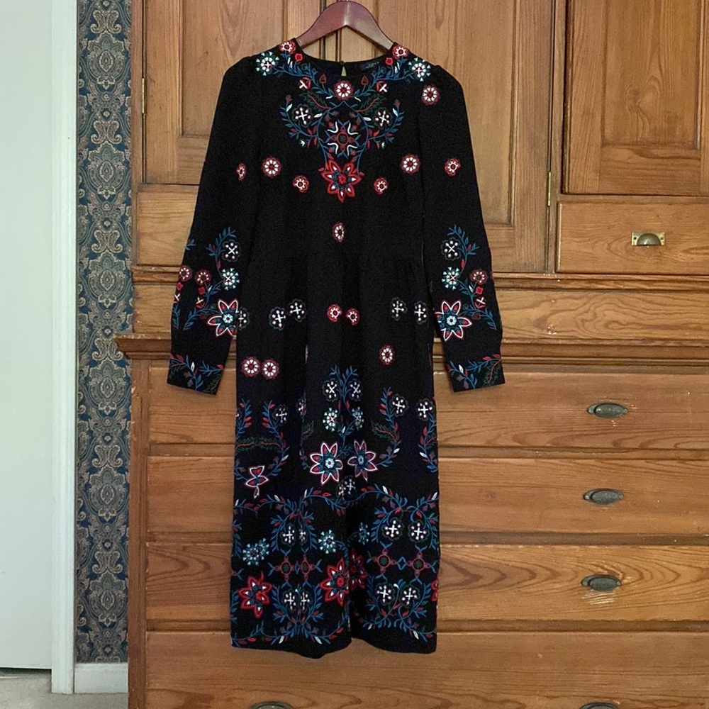 Gorgeous Embroidered Dress Zara